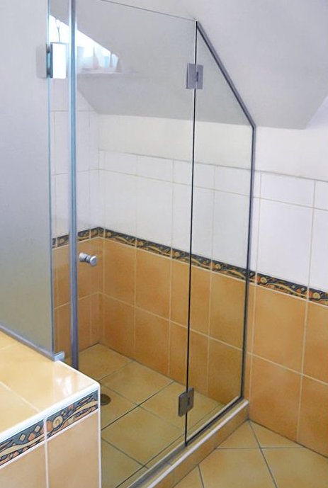 Free HTML5 Bootstrap Template by FreeHTML5.co